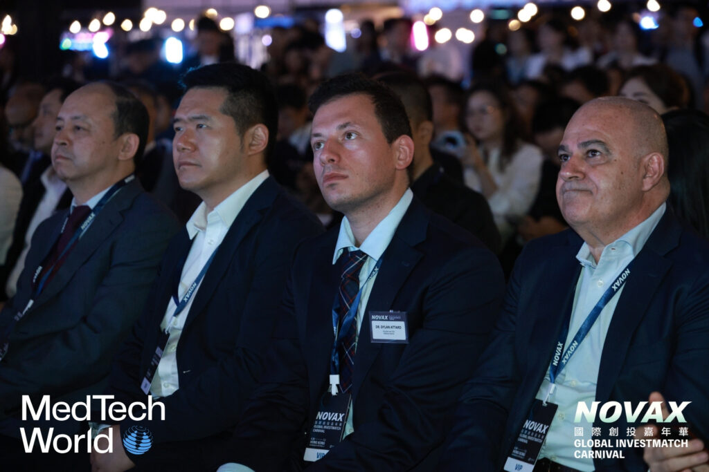 Dr. Dylan Attard, CEO of MedTech World, with His Excellency John Busuttil, Ambassador of Malta to the People’s Republic of China, during NovaX Global Investmatch Carnival 2025